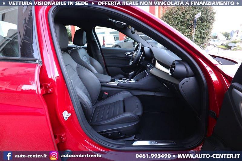 Alfa Romeo Giulia 2.0 Turbo 280CV AT8 AWD Q4 Veloce