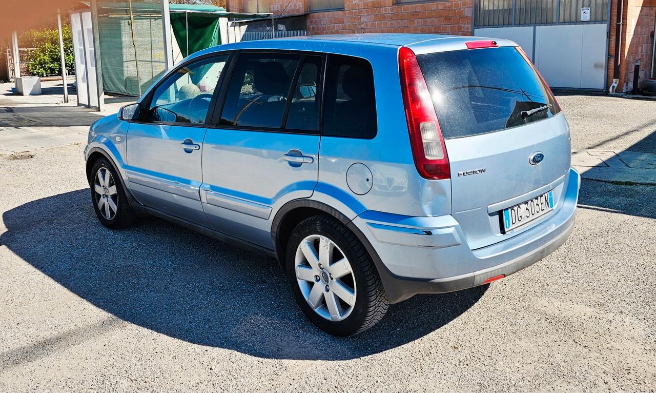 Ford Fusion 1.6 TDCi 5p. Collection