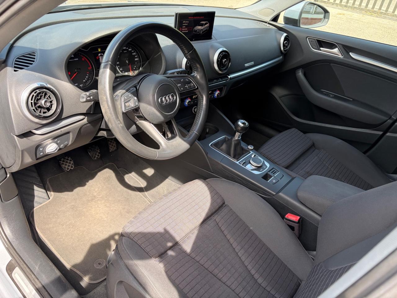 AUDI A3 SPB 1.6 TDI S TRONIC SPORT “MANIACALE”