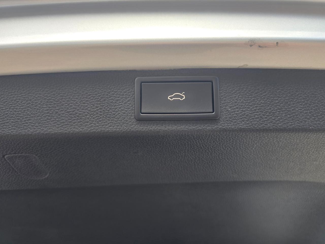 Skoda Karoq 1.6 TDI SCR DSG SportLine