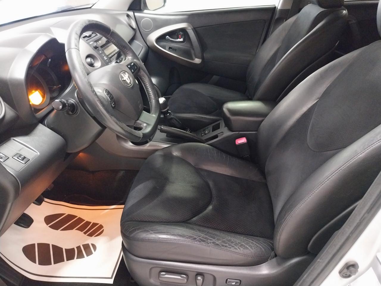 Toyota RAV 4 RAV4 2.2 D-4D 150 CV DPF Exclusive