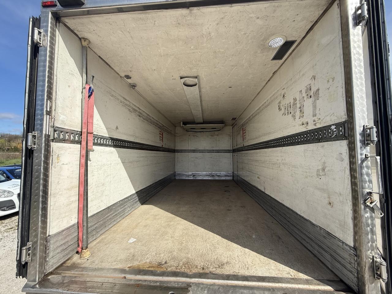 IVECO Eurocargo E5 100E22 con sponda idraulica e sospensioni regolabili/automatiche