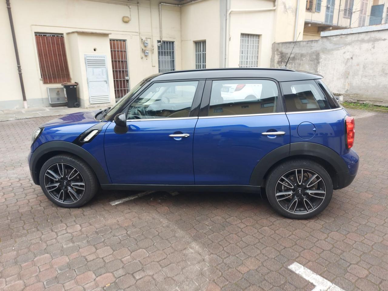 Mini Cooper Countryman 2.0 Cooper D Business