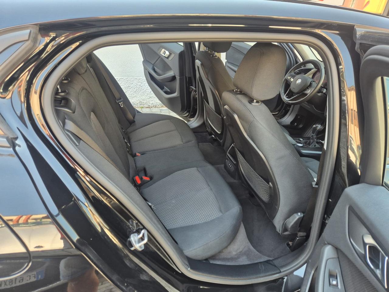 Bmw 118i 5p. 136CV