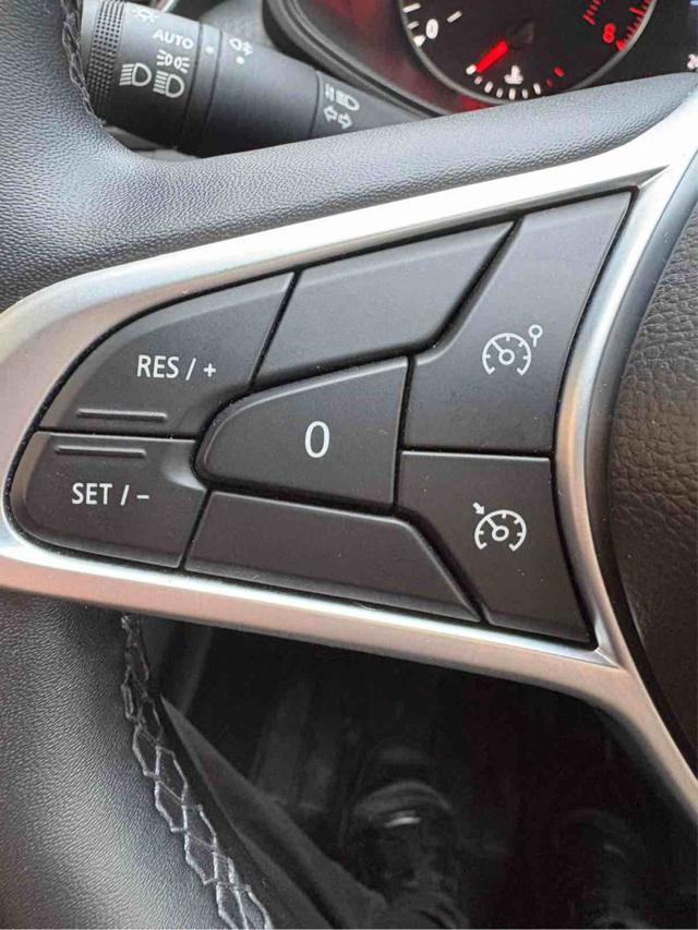 RENAULT Clio SCe 65 CV 5 porte Intens