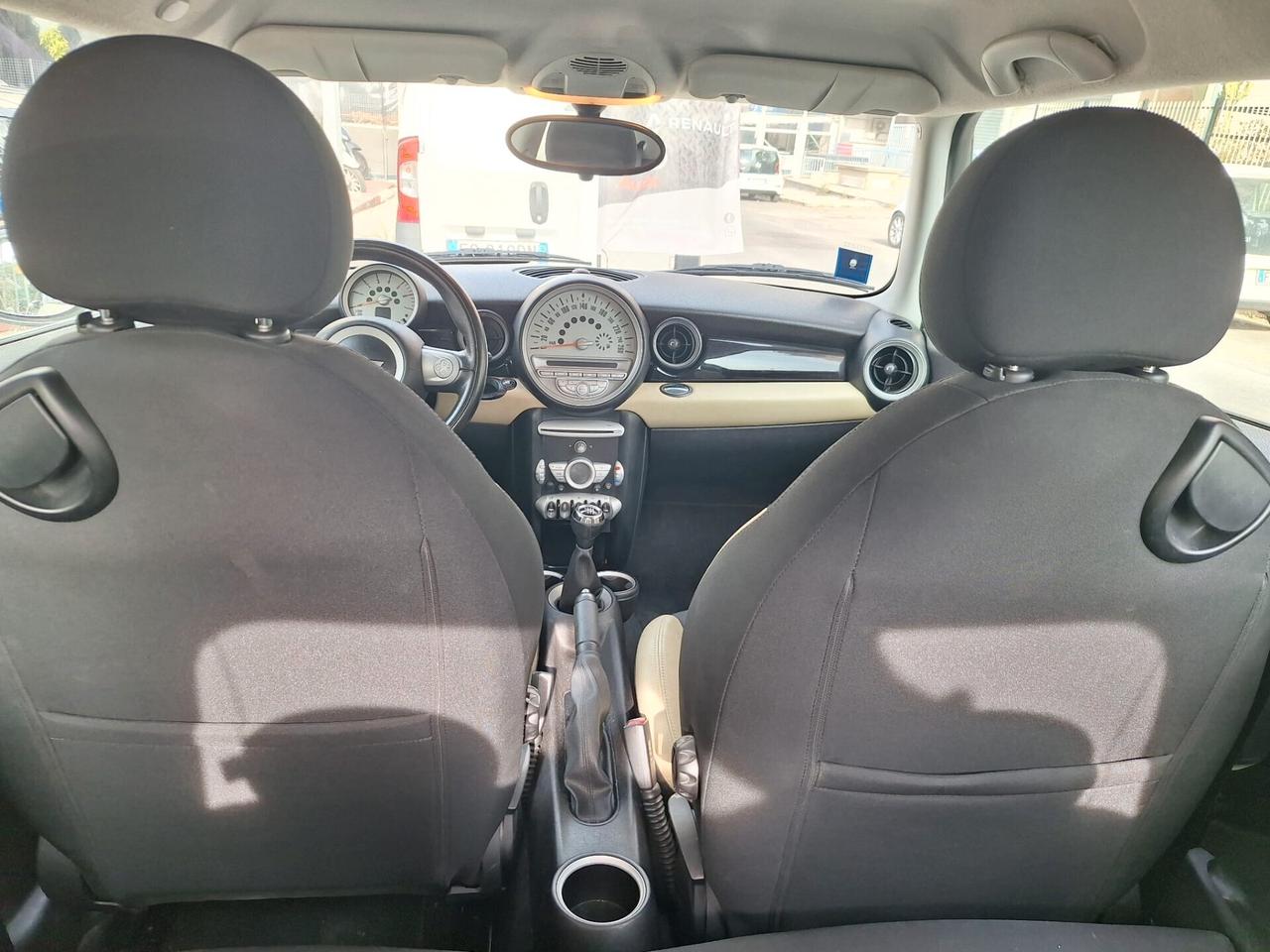 Mini 1.6 16V Abbey Road D