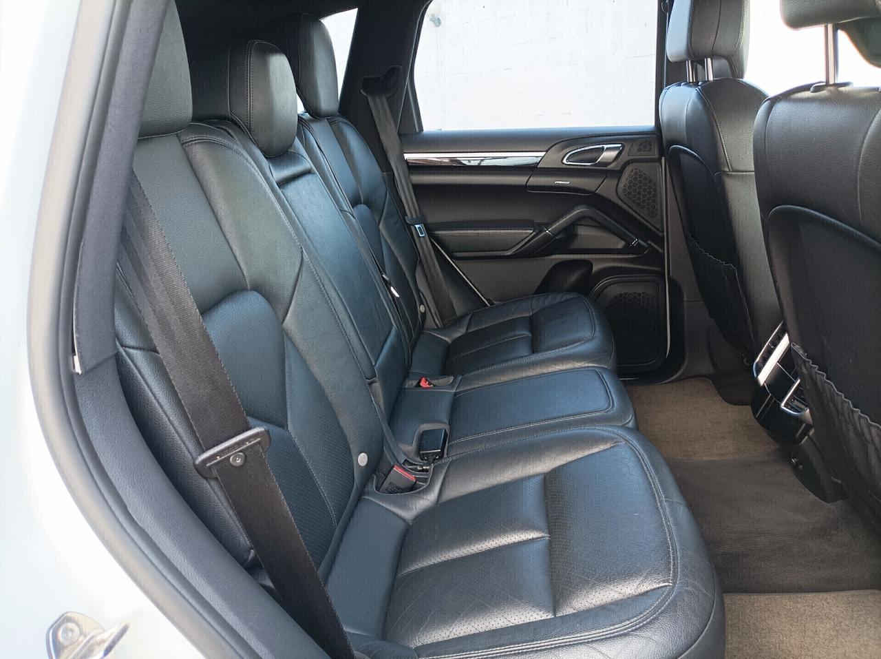 Porsche Cayenne 3.0 Diesel RESTYLING 250CV