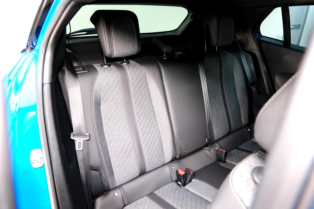 PEUGEOT 2008 1.2T 100 cv ALLURE COCKPIT 3D