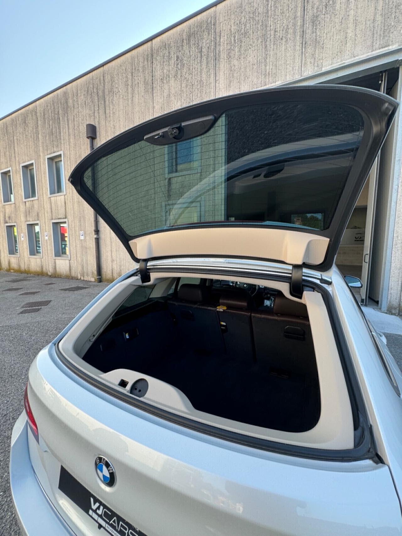 Bmw 520 520d xDrive Touring Luxury