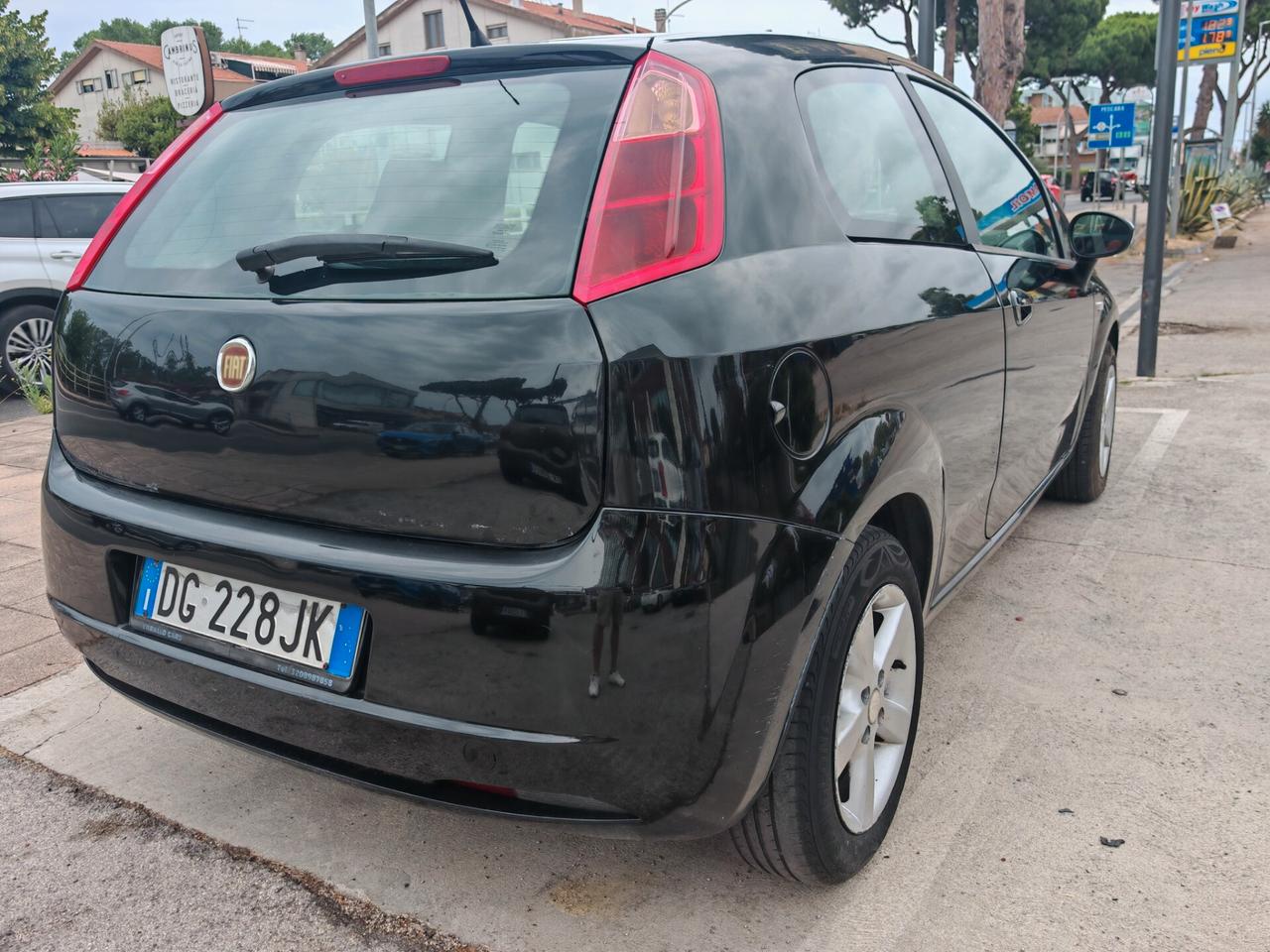 Fiat G Punto 1.3 MJT 75 CV 3p ok neopatentati.