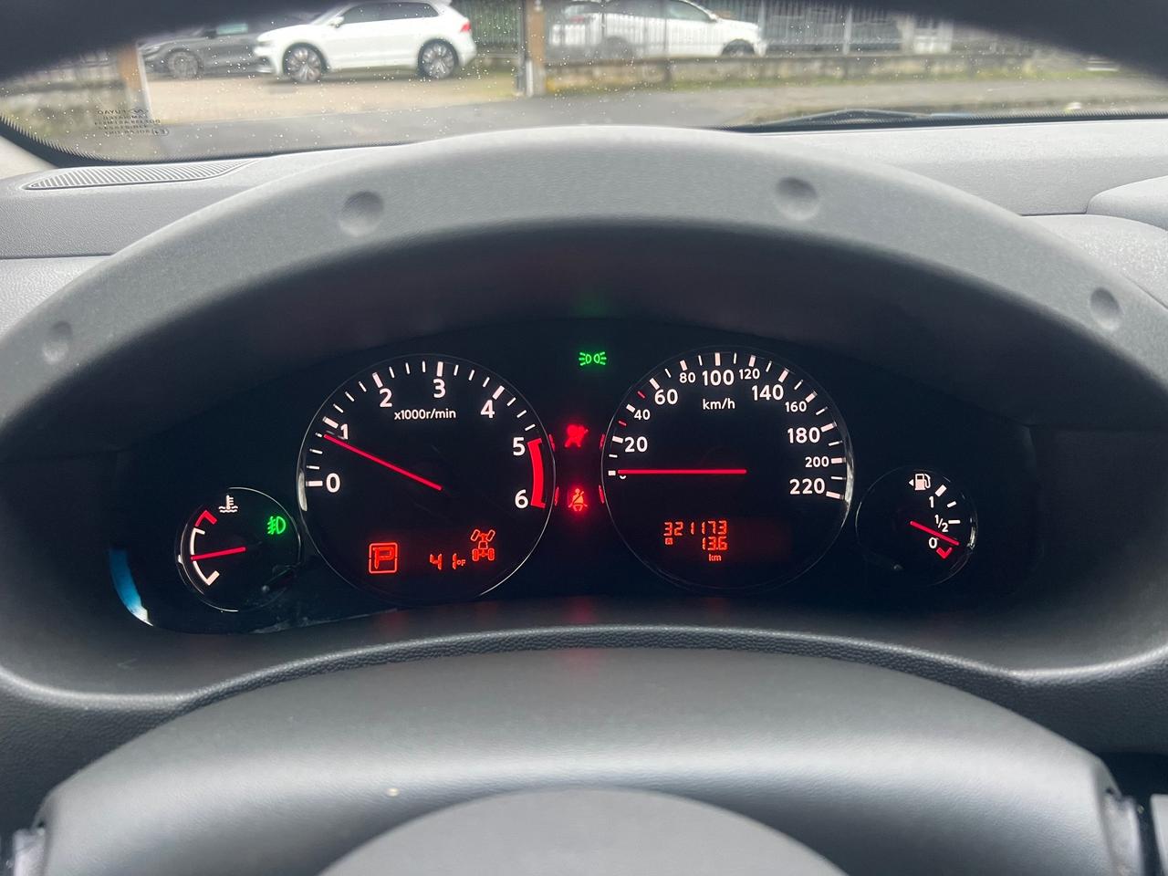 Nissan Navara 3.0 dCi 4 porte Double Cab LE V6