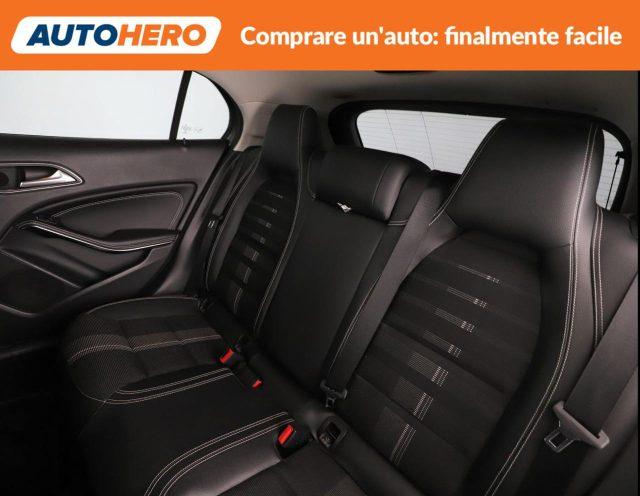 MERCEDES-BENZ GLA 200 d Automatic Sport