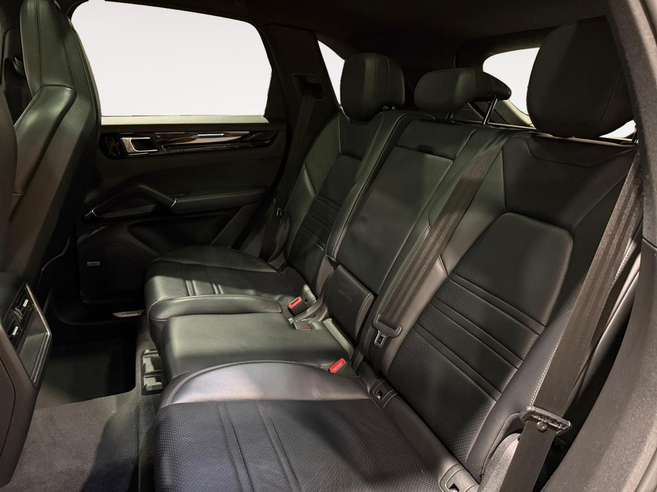 PORSCHE Cayenne 3.0 tiptronic