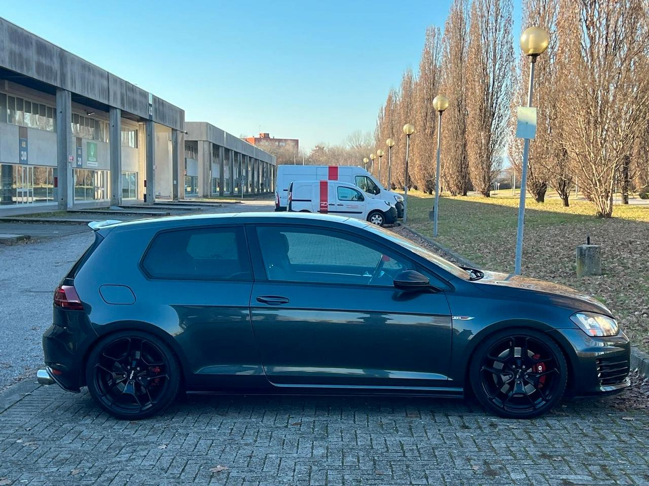 Volkswagen Golf GTI Performance 2.0 TSI DSG 3p. 230CV
