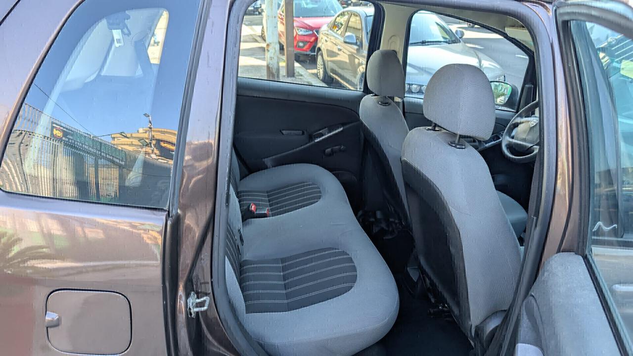 Lancia MUSA 1.3 DIESEL Mjt 95 CV Gold - ANNO 2011 - OTTIMA PER NEOPATENTATO