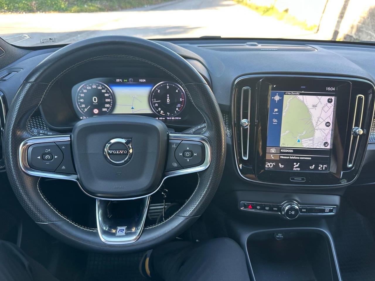 Volvo XC40 D4 AWD Geartronic R-design