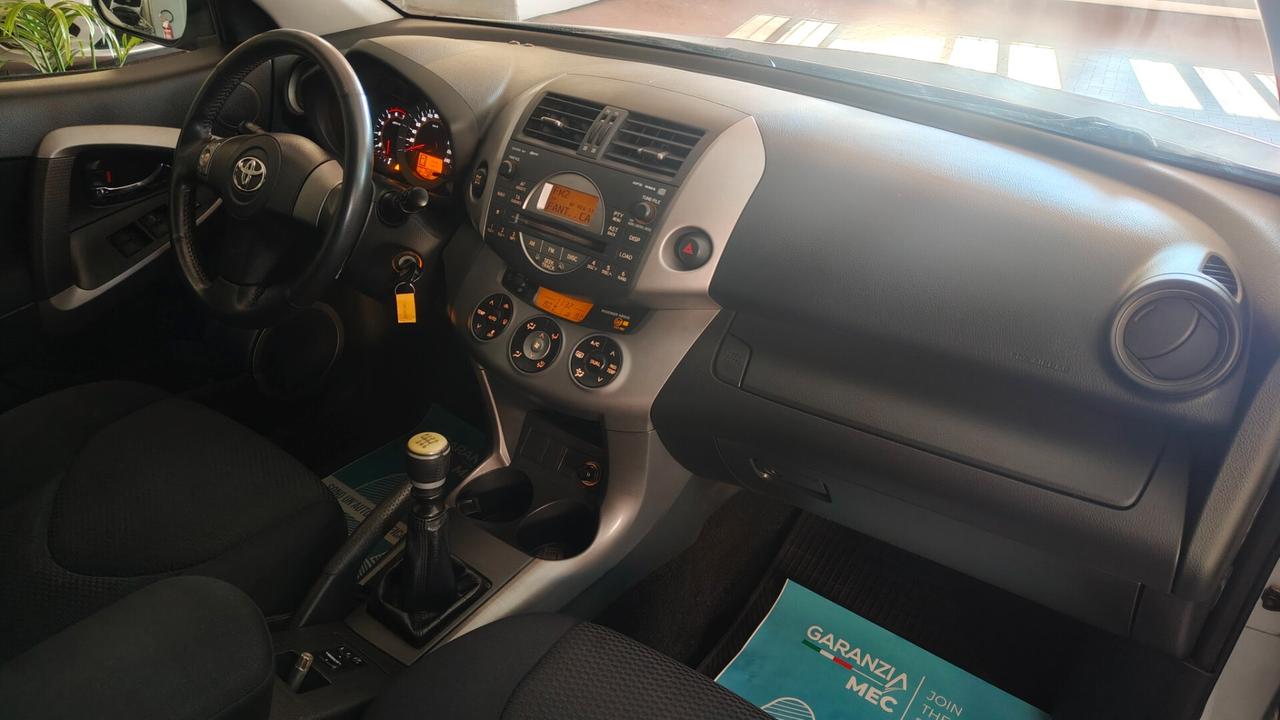 Toyota RAV 4 RAV4 2.2 D-4D 136 CV Luxury