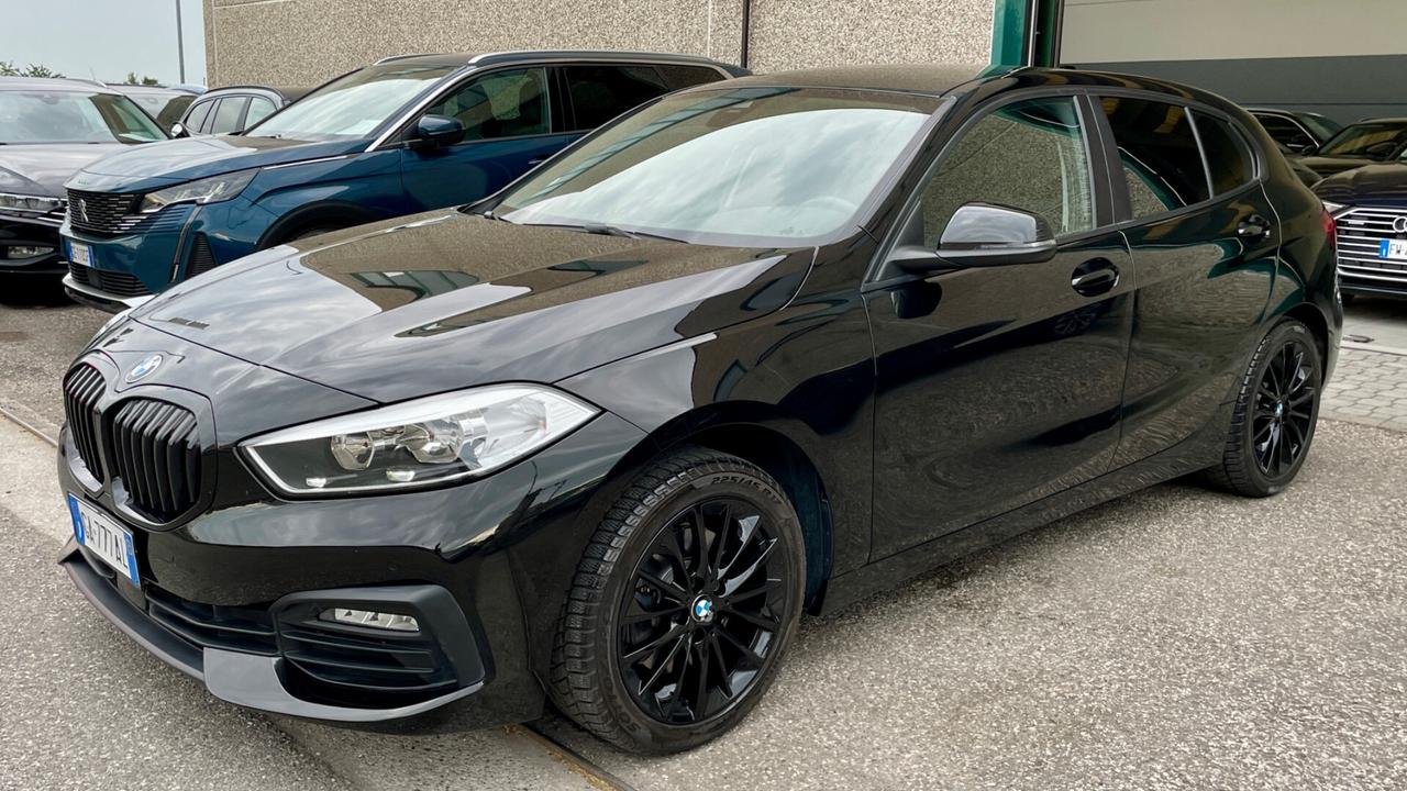 Bmw 116 116d 5p. Advantage LED