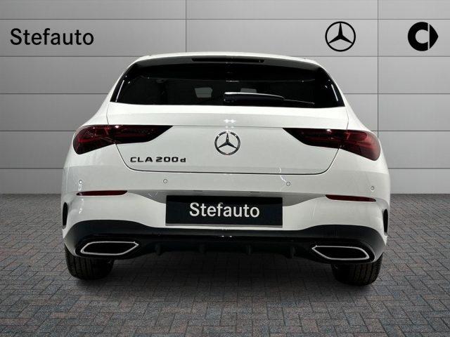 MERCEDES-BENZ CLA 200 d Automatic Shooting Brake AMG Line Premium