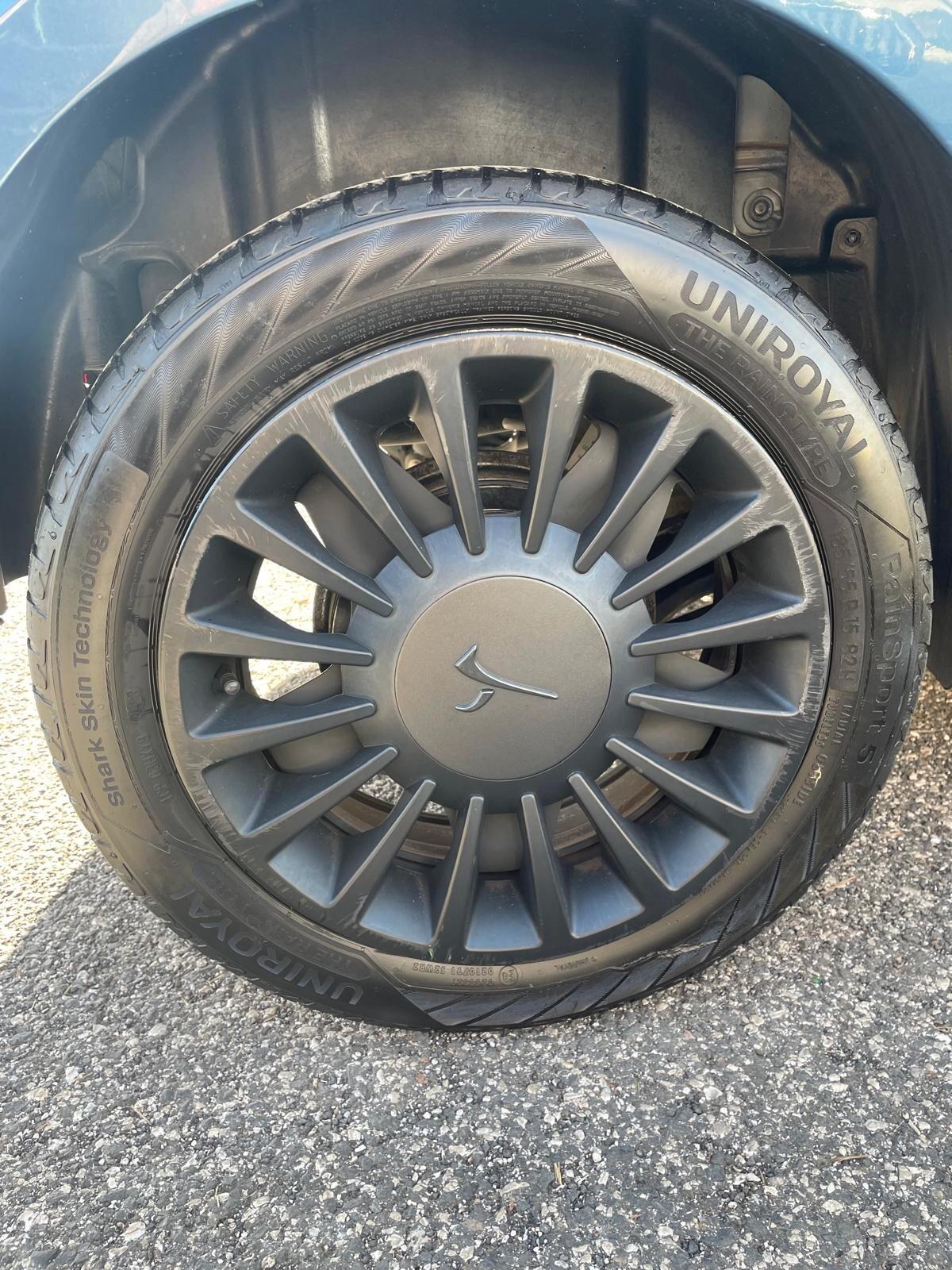 Lancia Ypsilon 1.0 Hybrid Ecochic Siler