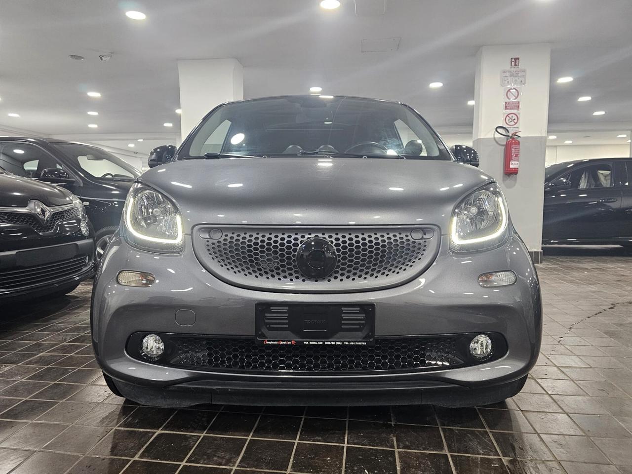 NUOVA SMART FORFOUR IDENTITY BLACK EDITION PASSION 0.9 BENZ 90CV TWINAMIC