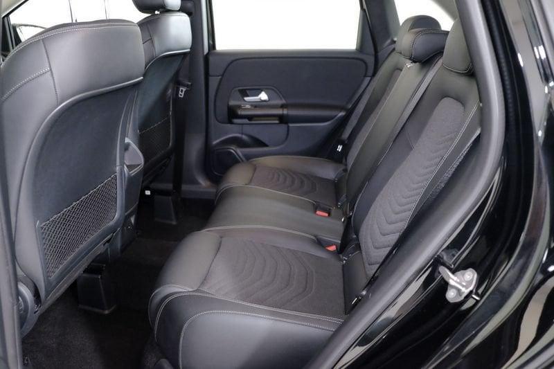 Mercedes-Benz Classe B - W247 2018 Diesel B 180 d Sport auto