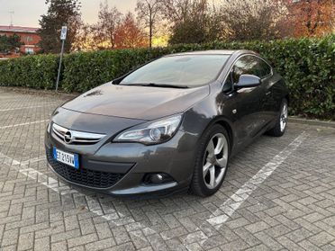 Opel Astra GTC 2.0 CDTI 165CV