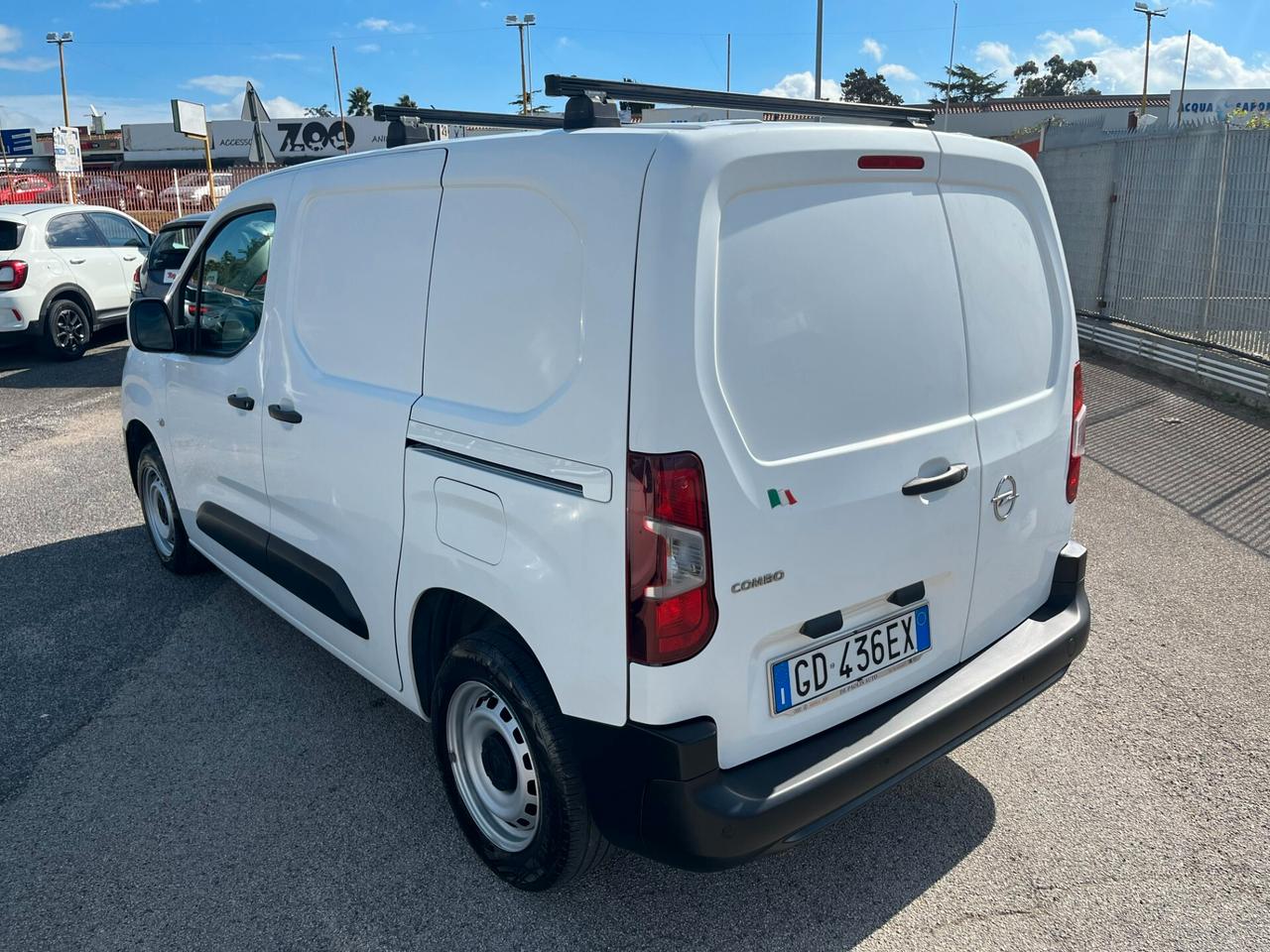 Opel Combo 1.2 Turbo Edition