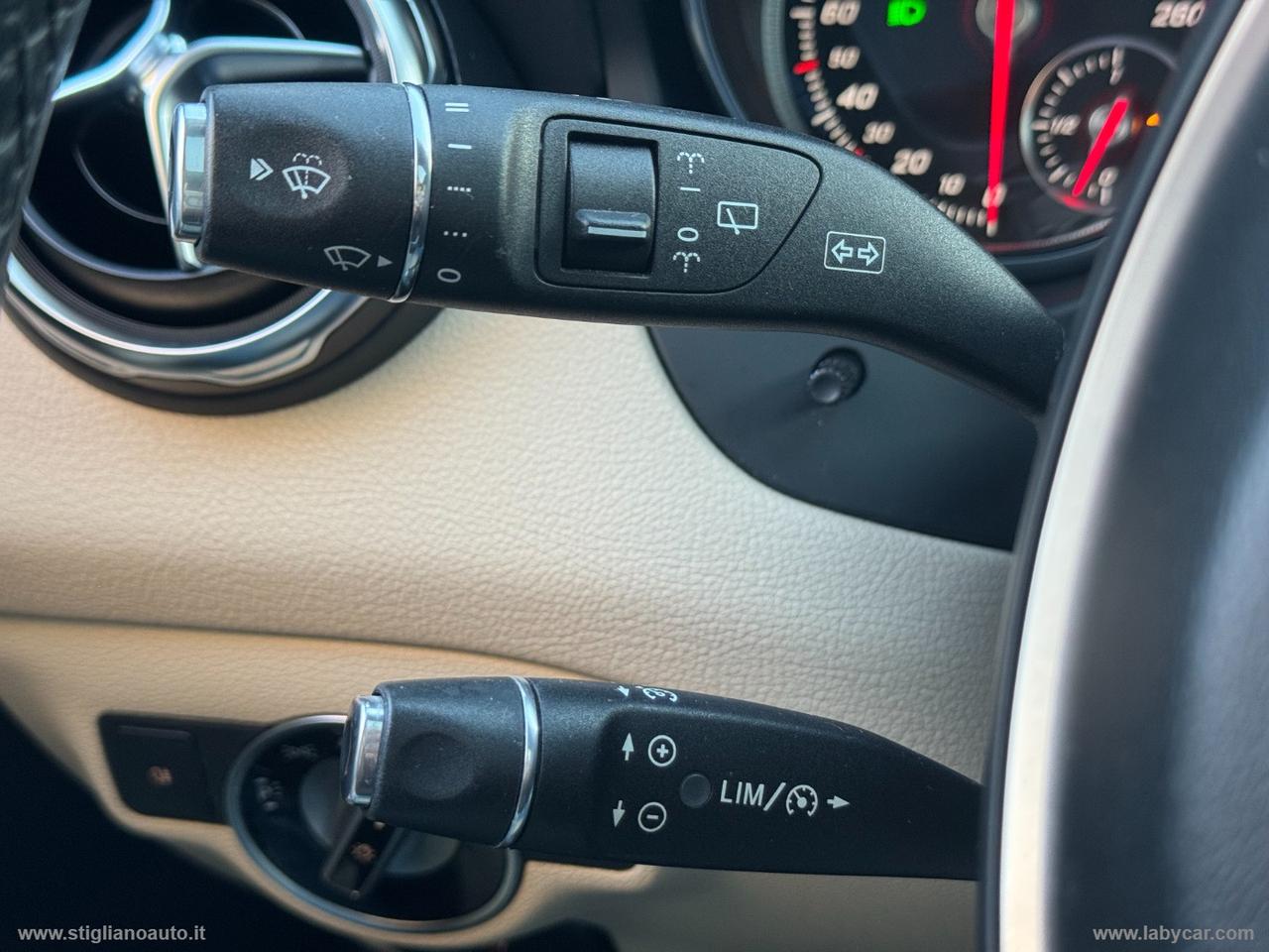 MERCEDES-BENZ GLA 200 d Automatic Sport TETTO PELLE TELEC POST