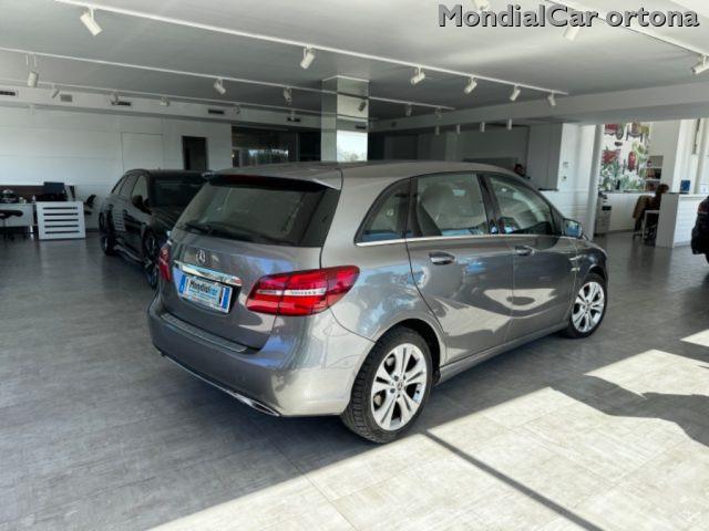 MERCEDES-BENZ B 180 d Sport