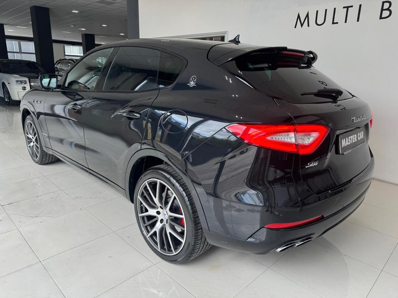 Maserati Levante V6 430 CV AWD SQ4