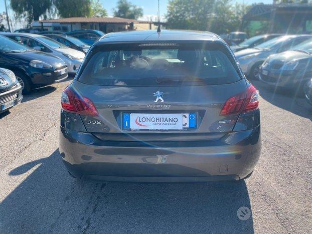 Peugeot 308 308