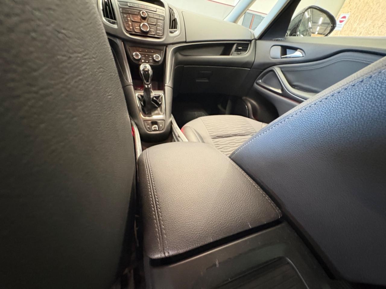 Opel Zafira Tourer 2.0 CDTi 130CV 7 Posti