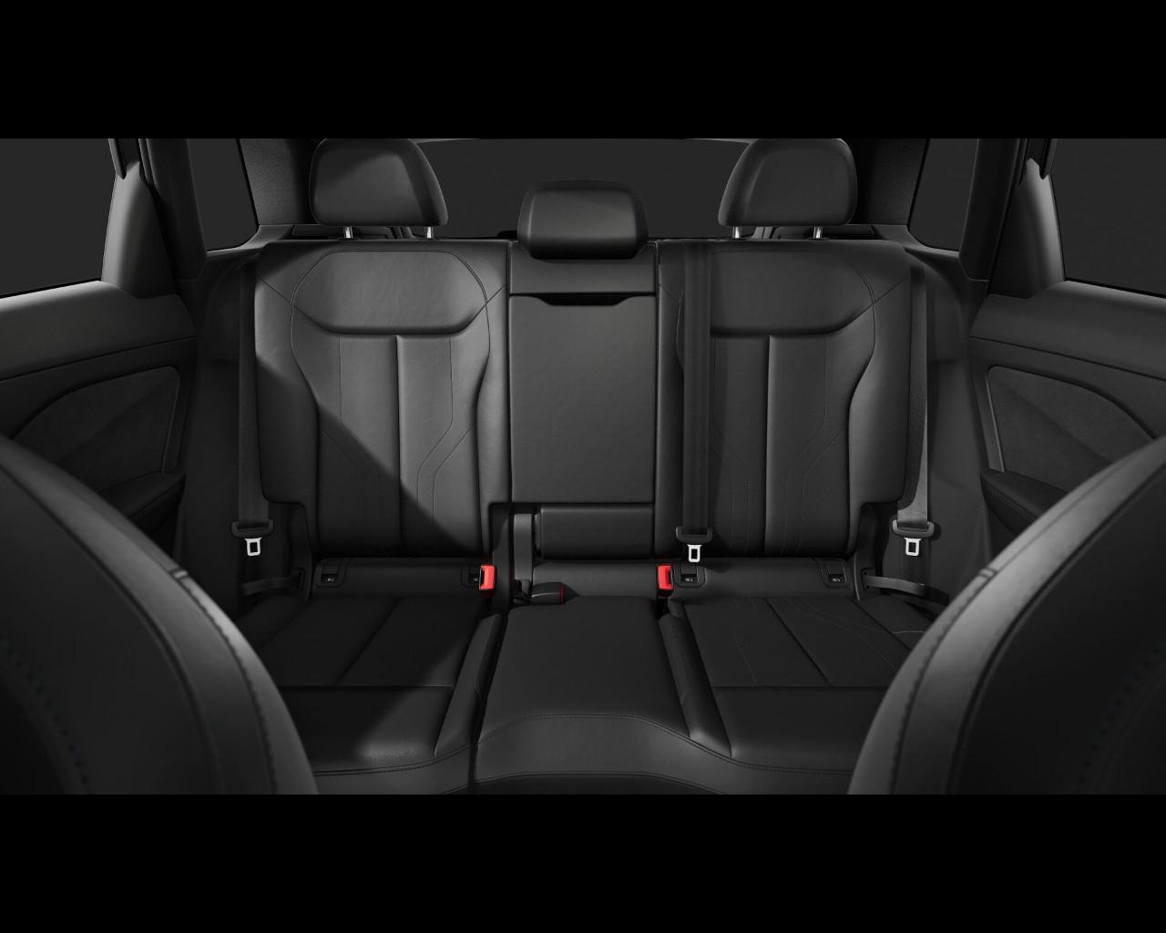 AUDI Audi Q3 SUV S line edition e-hybrid 200 kW S tronic