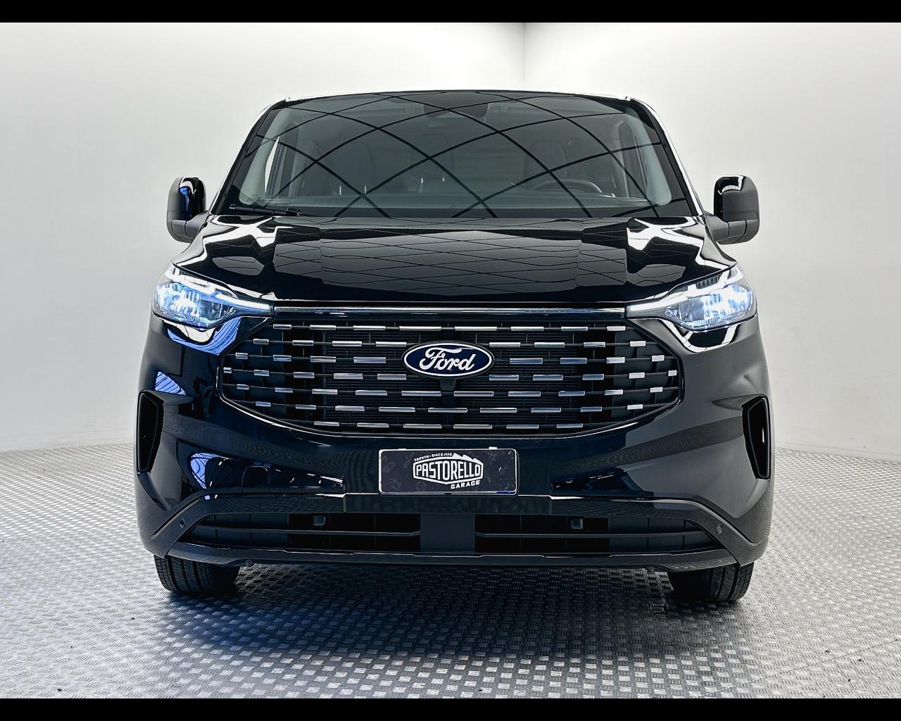 FORD Tourneo Custom 2ªs - Tourneo Custom 320 2.0 EcoBlue 150CV PL Titanium