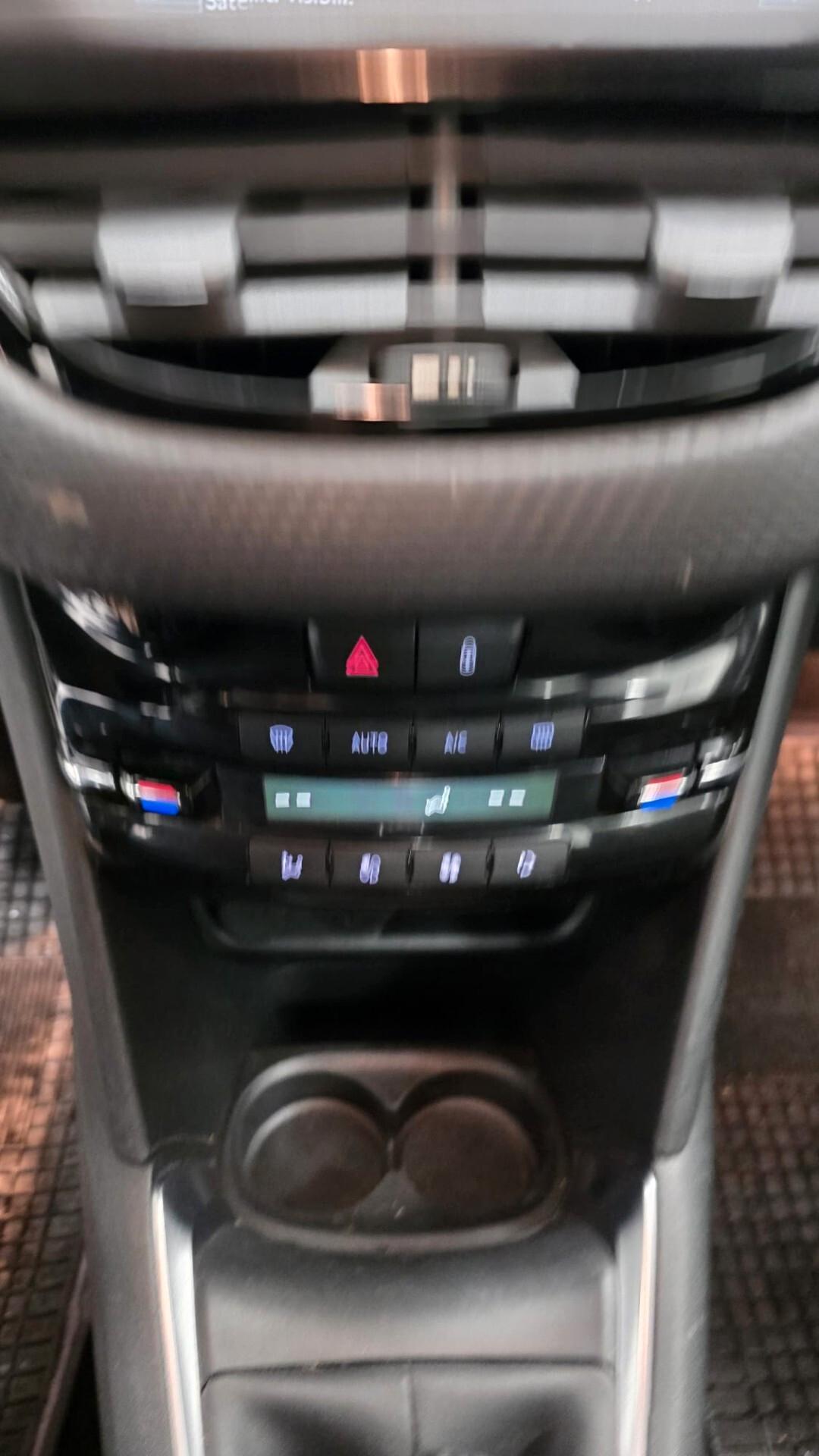 Peugeot 208 BlueHDi 75 5 porte Allure