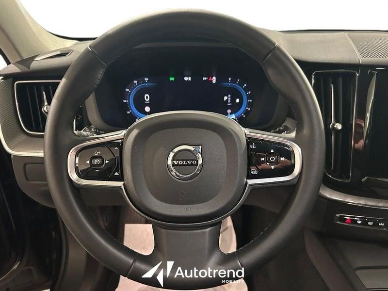 Volvo XC60 B4 197+12 CV Automatica Mild Hybrid Plus Dark