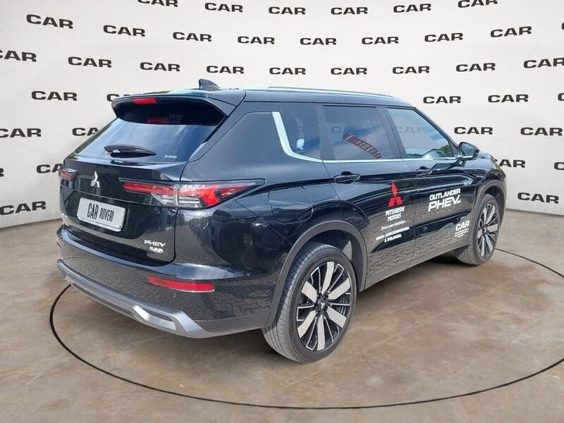 Mitsubishi Outlander PHEV 2.4L PHEV INTENSE