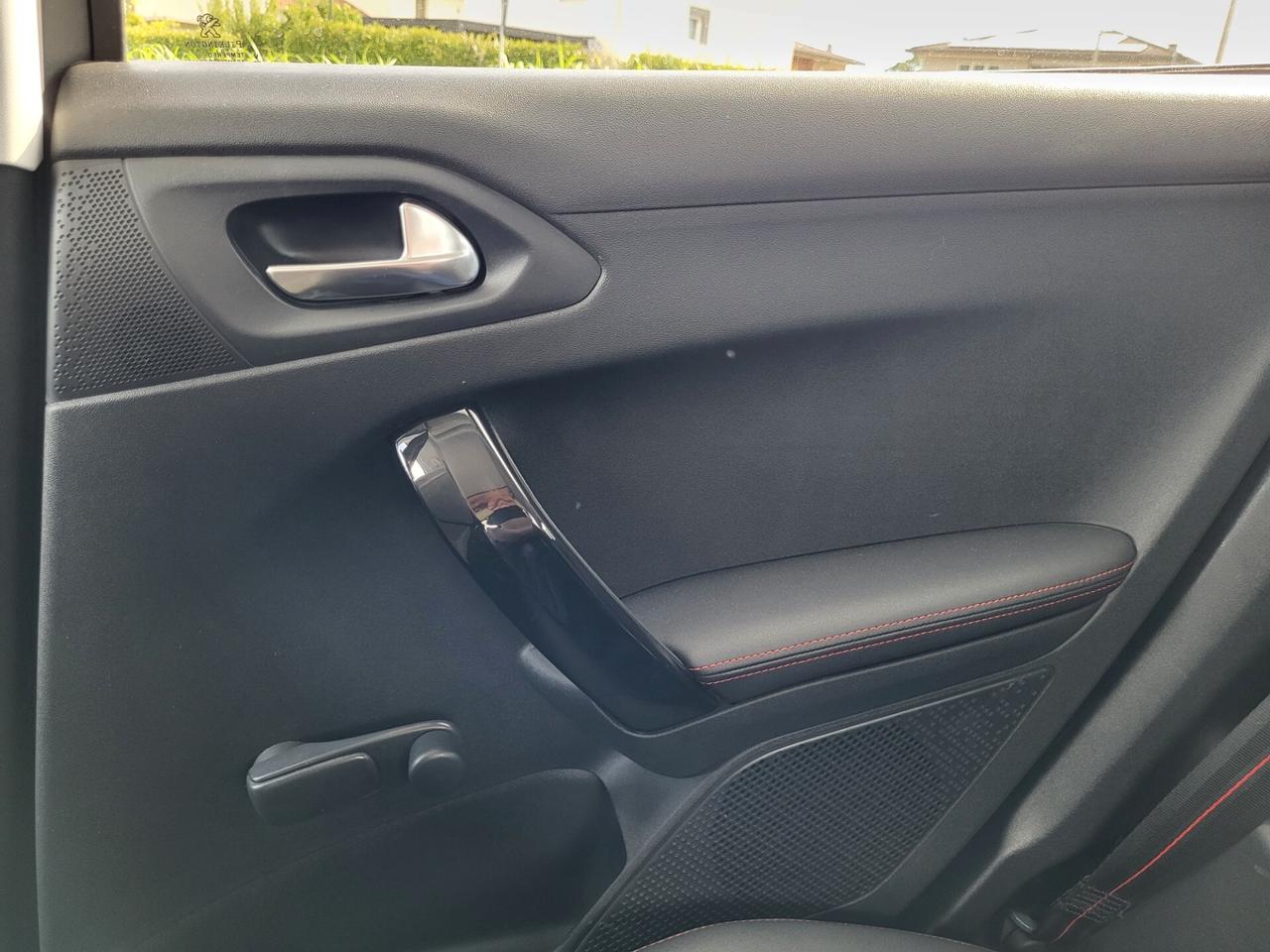 Peugeot 208 GT Line 5P