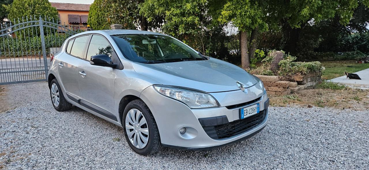Renault Megane Mégane 1.5 dCi 110CV Dynamique
