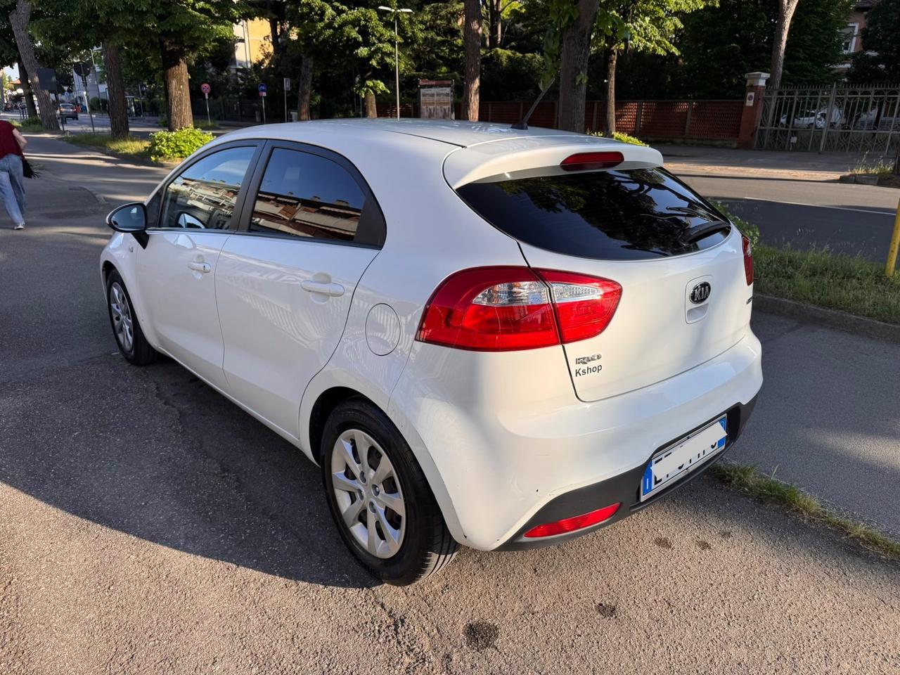 Kia Rio 1.1 CRDi 5p. Neopaten garanzia 12 mesi