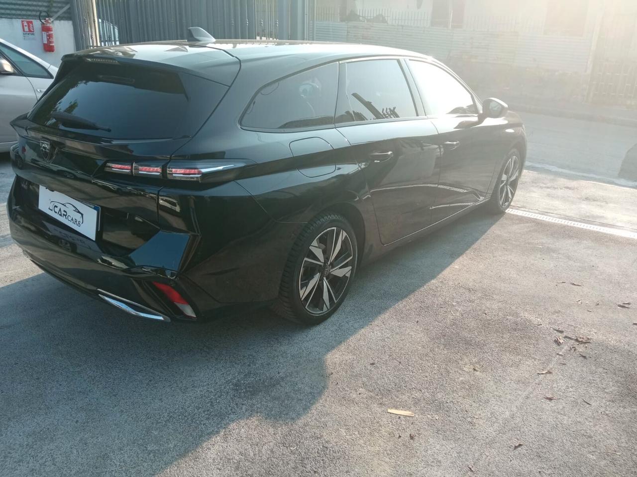 Peugeot 308 BlueHDi 130 S&S EAT8 SW Allure