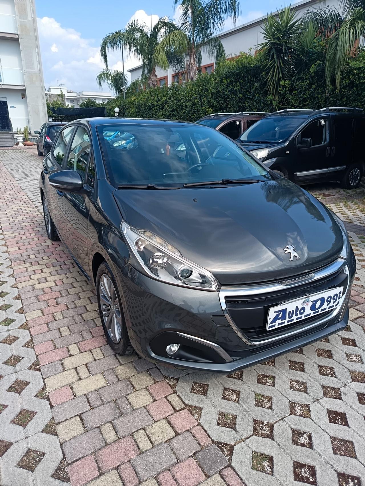 Peugeot 208 PureTech 82 5 porte Allure"FINO AL 15/08 P.P. INCLUSO"