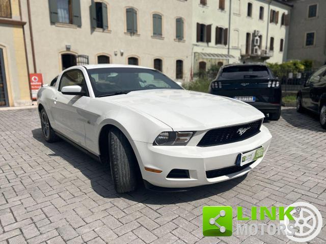 MUSTANG Mustang 4.0 PREMIUM V6