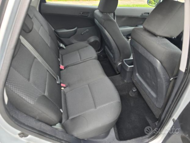HYUNDAI i30 1.6 CRDi 90CV "ADATTA PER NEOPATENTAT