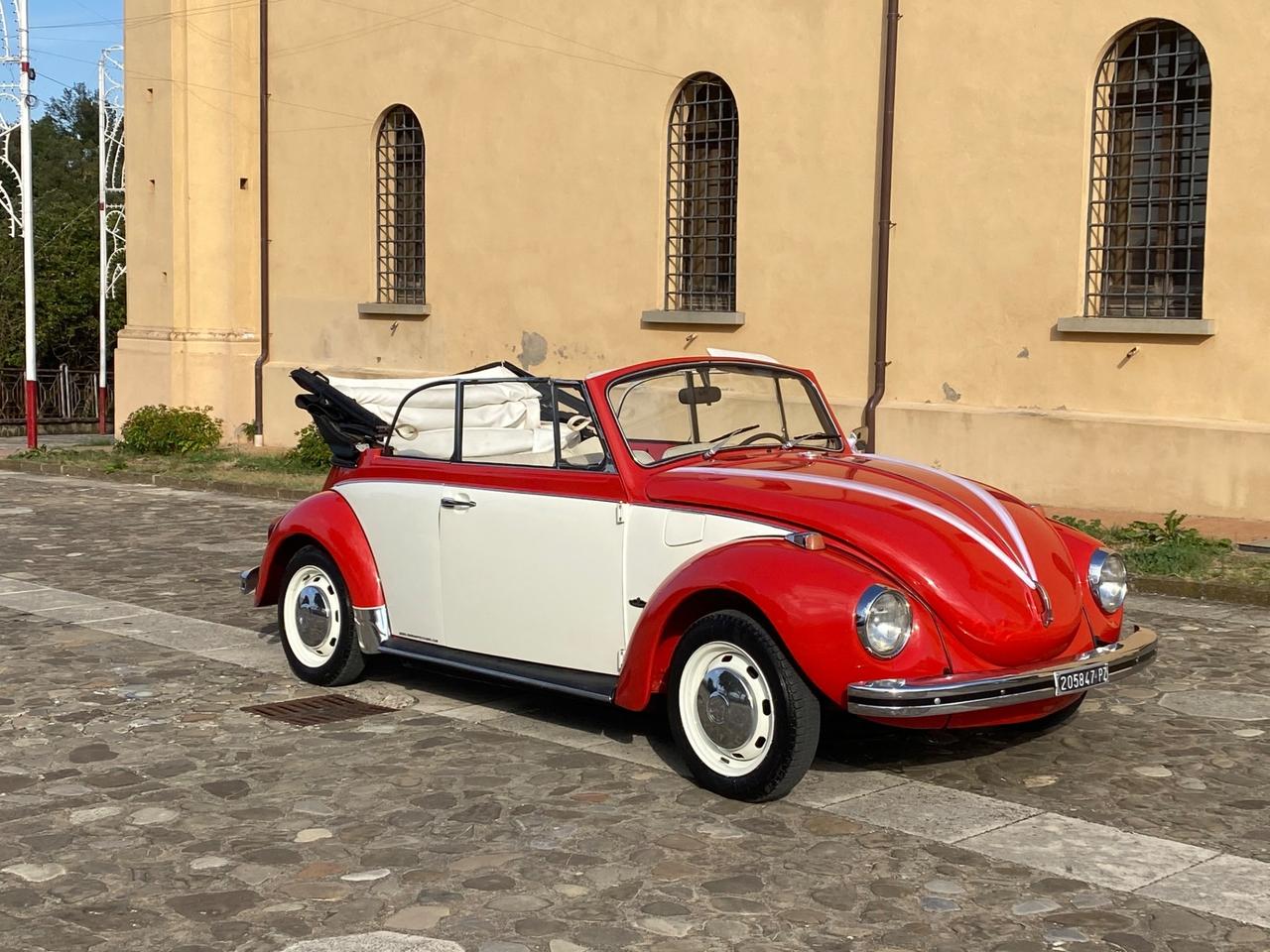Volkswagen Maggiolino cabrio