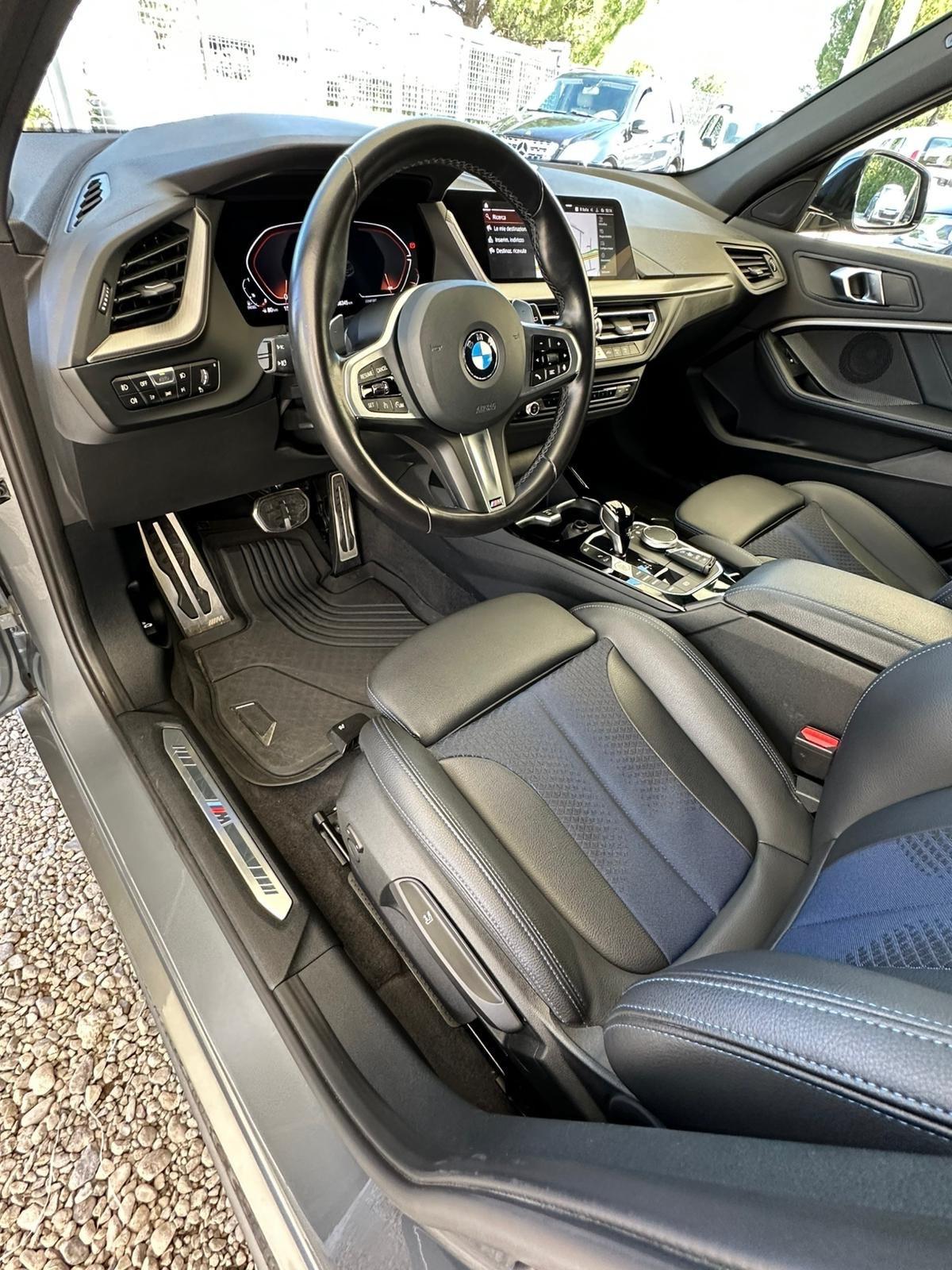 Bmw 118 118d 5p. Msport
