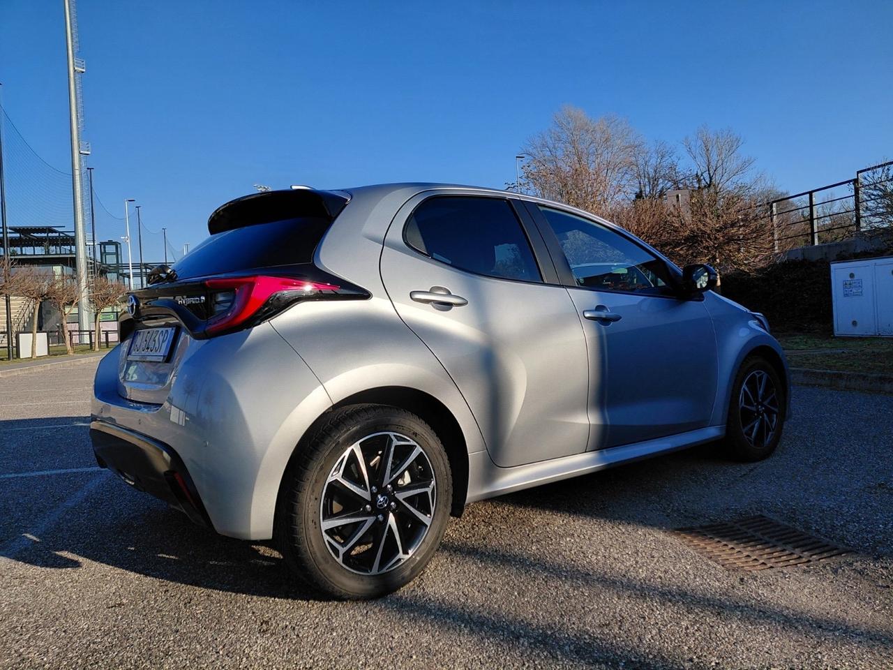 Toyota Yaris 1.5 Hybrid 5 porte Lounge