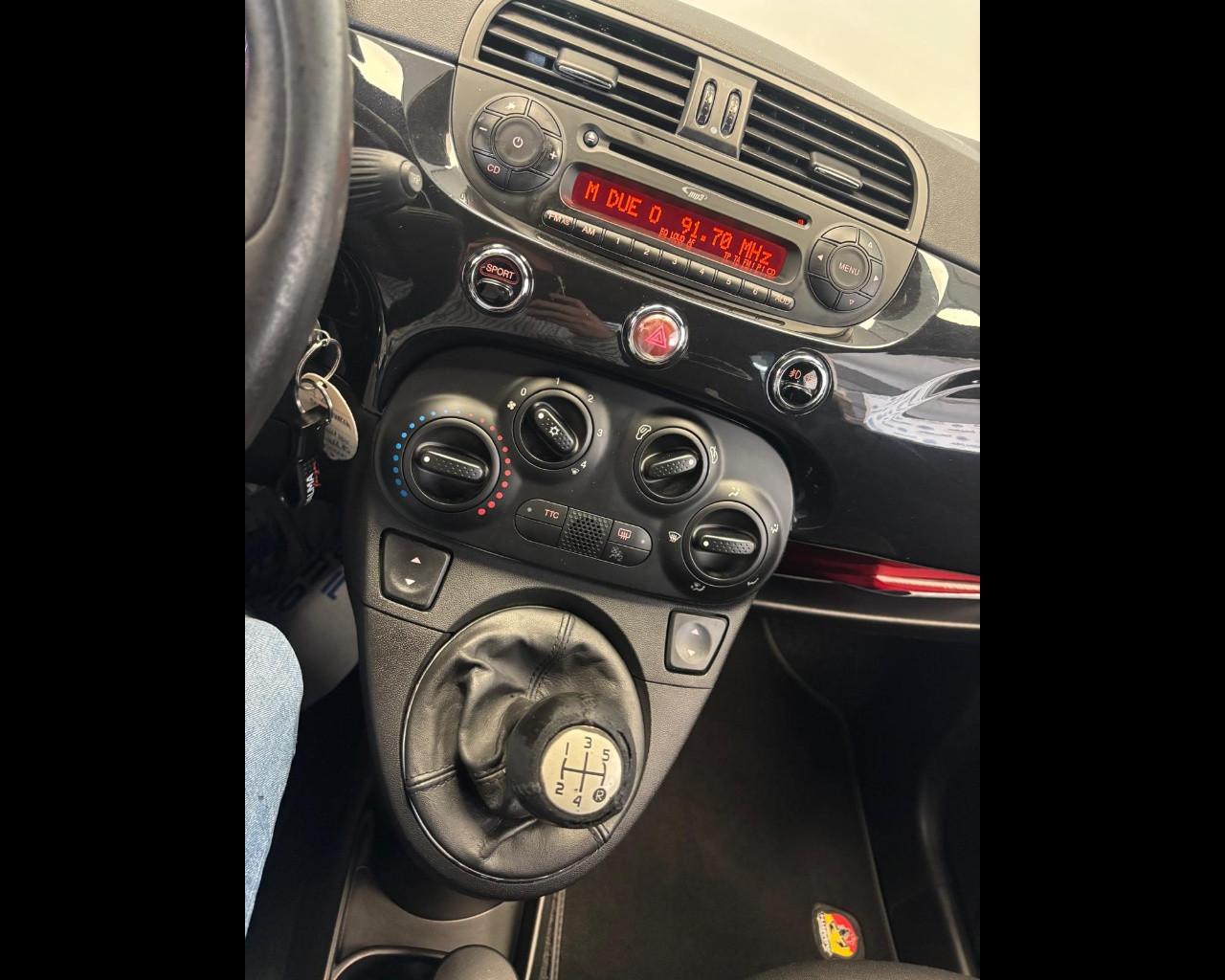Abarth 500 - 500 1.4 16v t. t-jet Custom 135cv E6