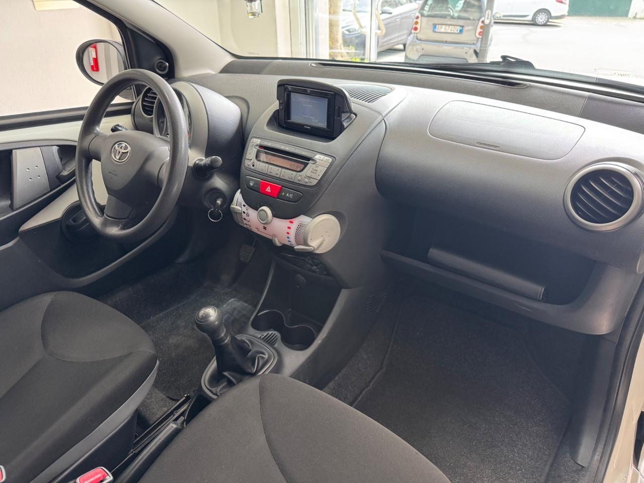 Toyota Aygo 1.0 benzina 5 porte Active Connect